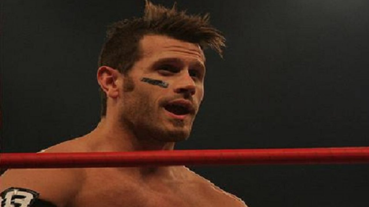 Alex Shelley-Vince un torneo