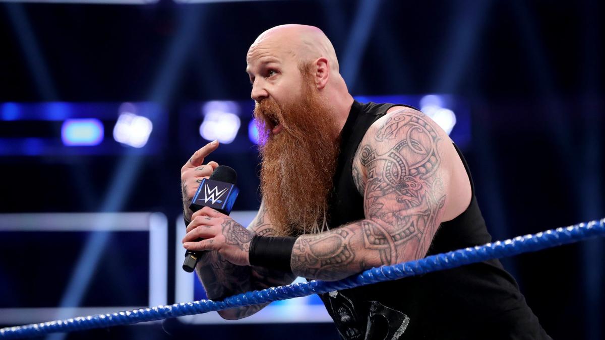 Eric Bischoff: “Erick Rowan ha molto potenziale”