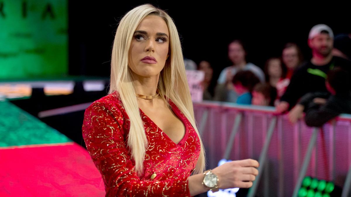 Lana sfoggia un nuovo look per un provino