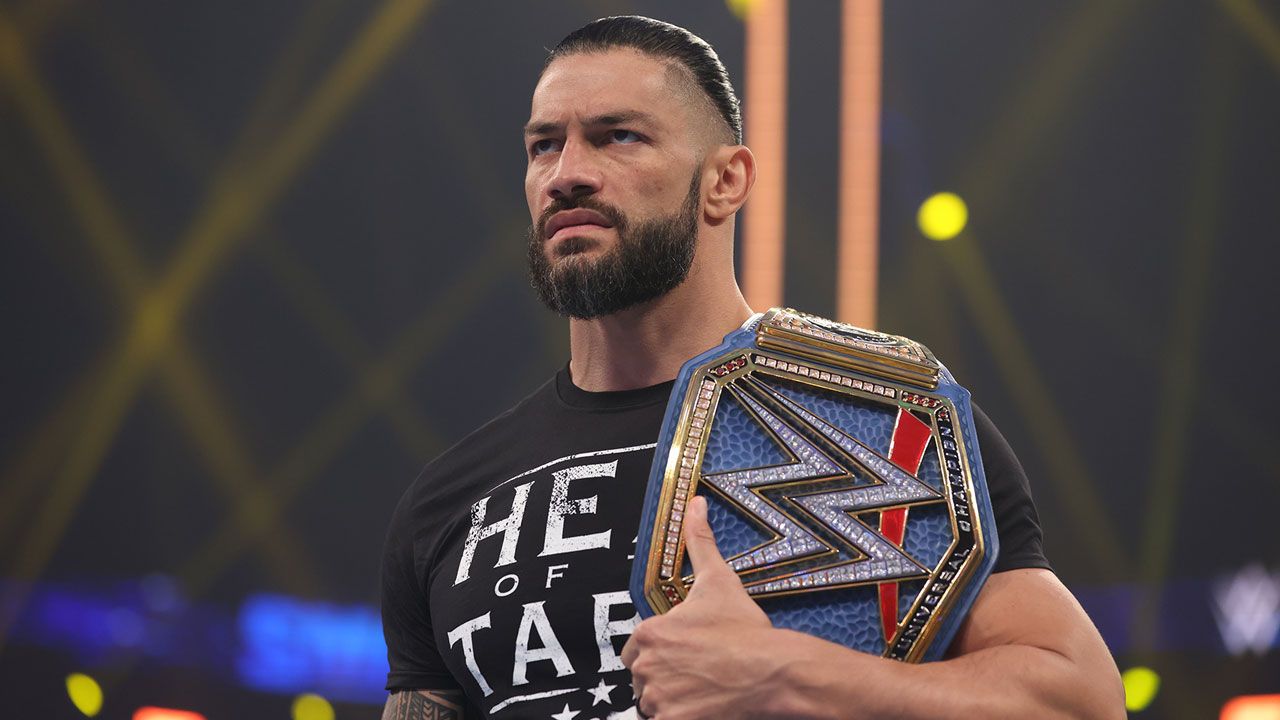 Roman Reigns: “John Cena e The Rock, state alla larga dalla WWE”