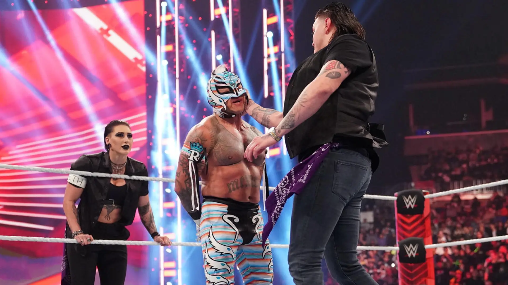 Dominik Mysterio sull’ipotesi di affrontare Rey a WrestleMania 39