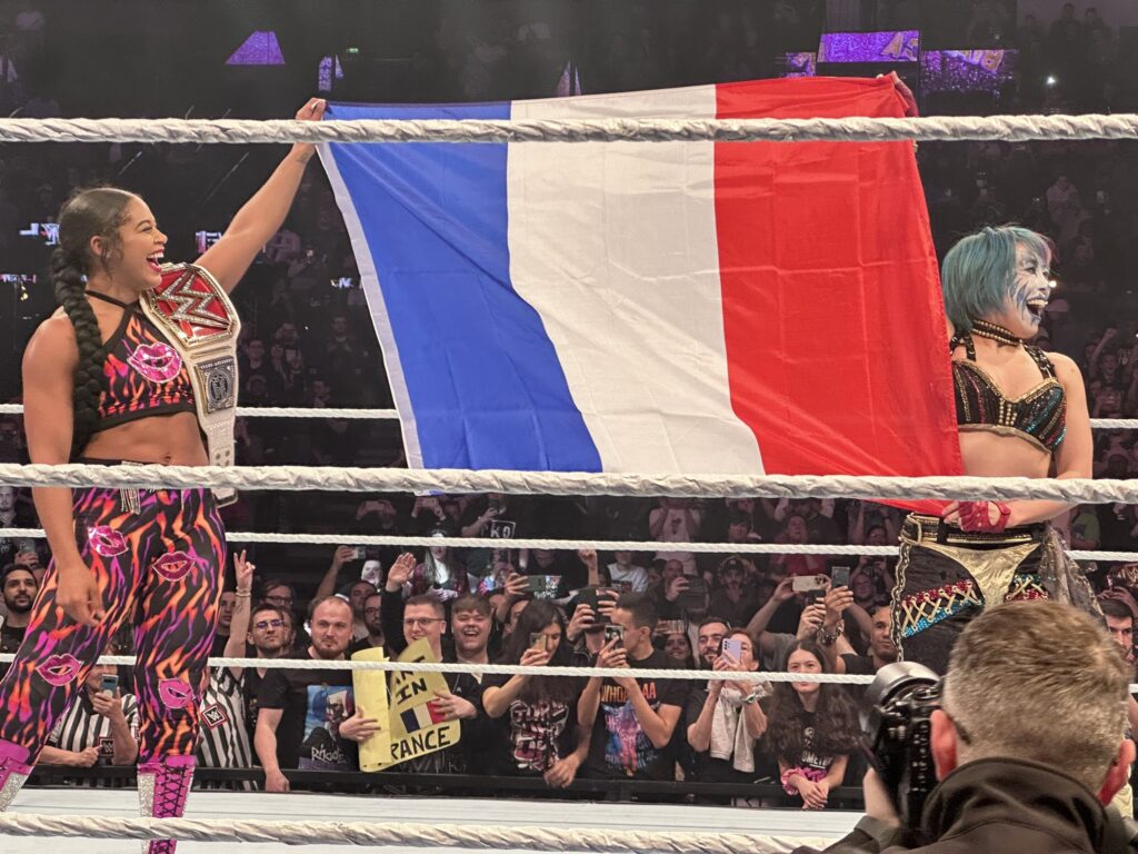 Belair Asuka WWE Parigi