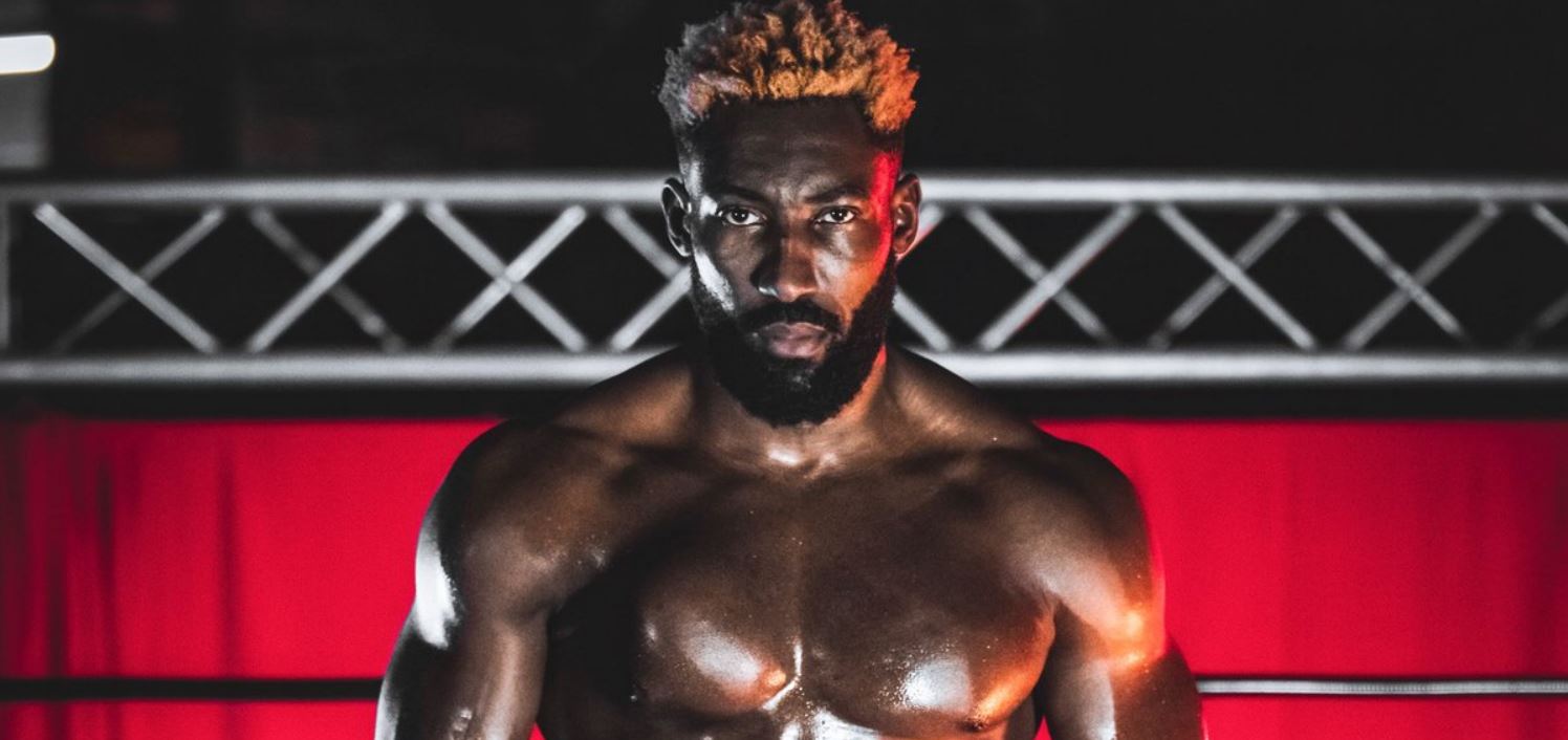 EJ Nduka ha firmato con la AEW