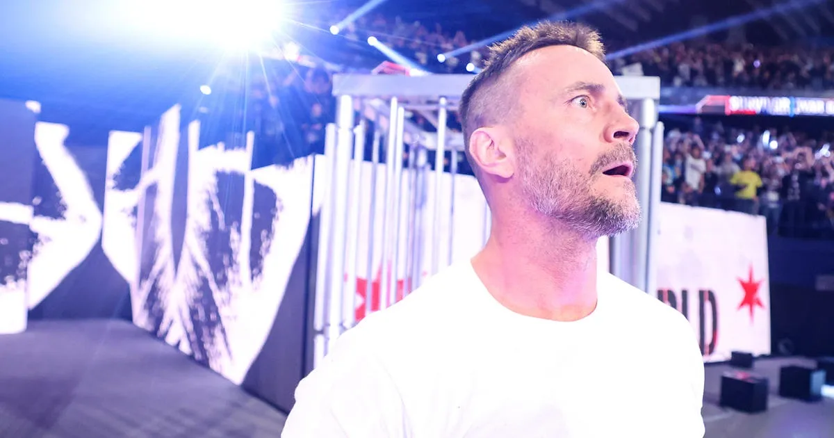 WWE: CM Punk invia uno strano messaggio a Kofi Kingston (FOTO)