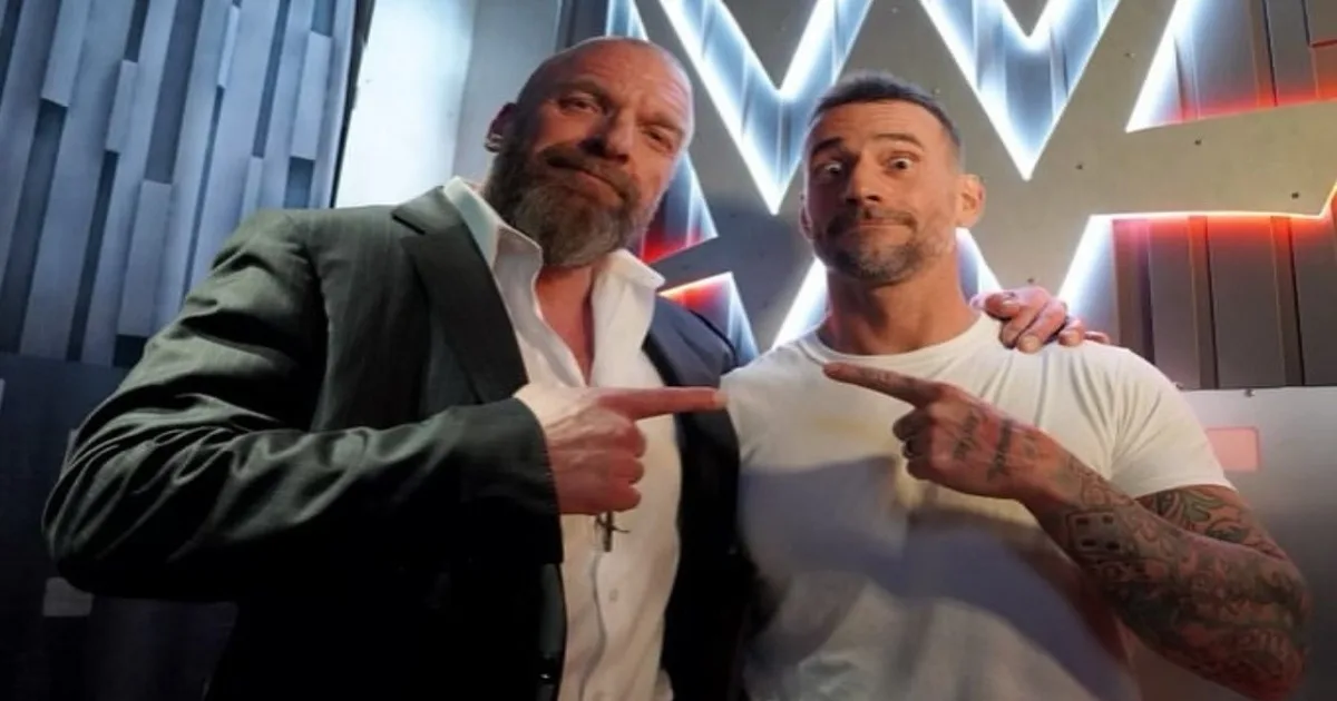 Triple H svela il nuovo rapporto con CM Punk: “Collaborare con lui è una delle mie cose preferite”