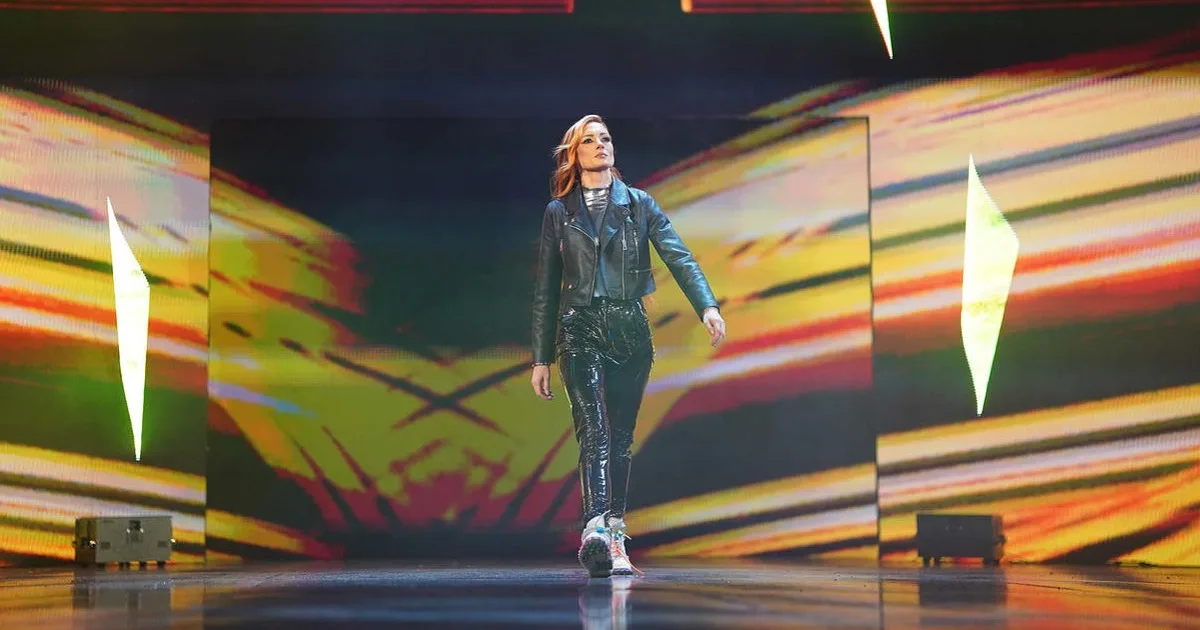 WWE KING AND QUEEN OF THE RING: Becky Lynch furibonda invoca una clausola del suo contratto…