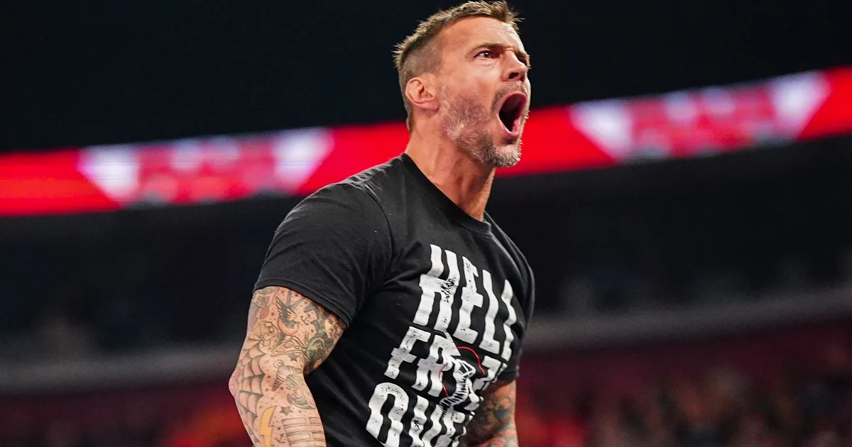 WWE: CM Punk ritorna sul ring, il suo match contro Dominik