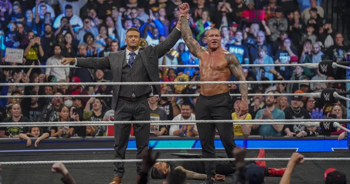 WWE: Boom di ascolti per SmackDown grazie a Randy Orton