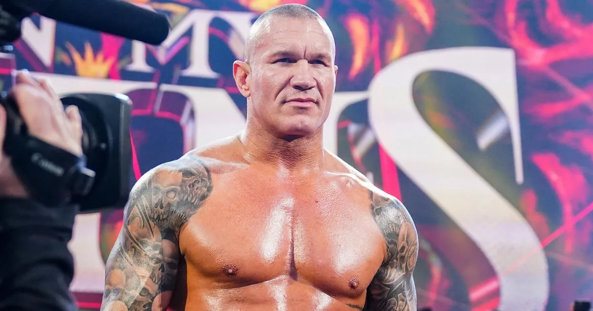 Randy Orton annuncia il rinnovo con la WWE