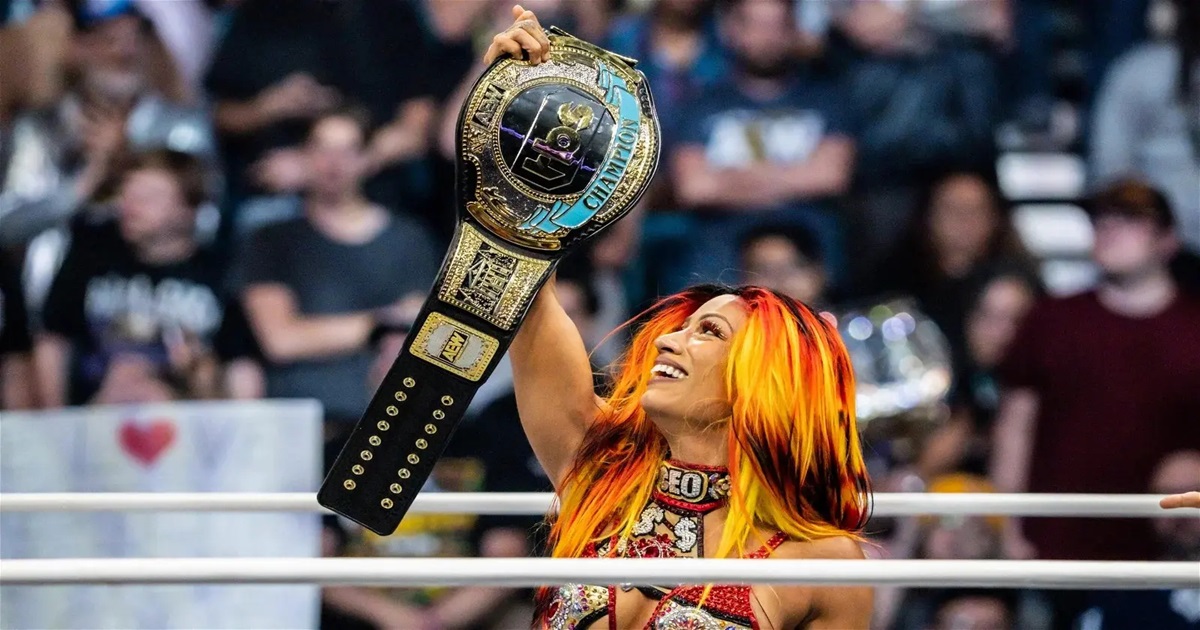 AEW/WWE: Mercedes Mone festeggia la vittoria di Double or Nothing con Bayley