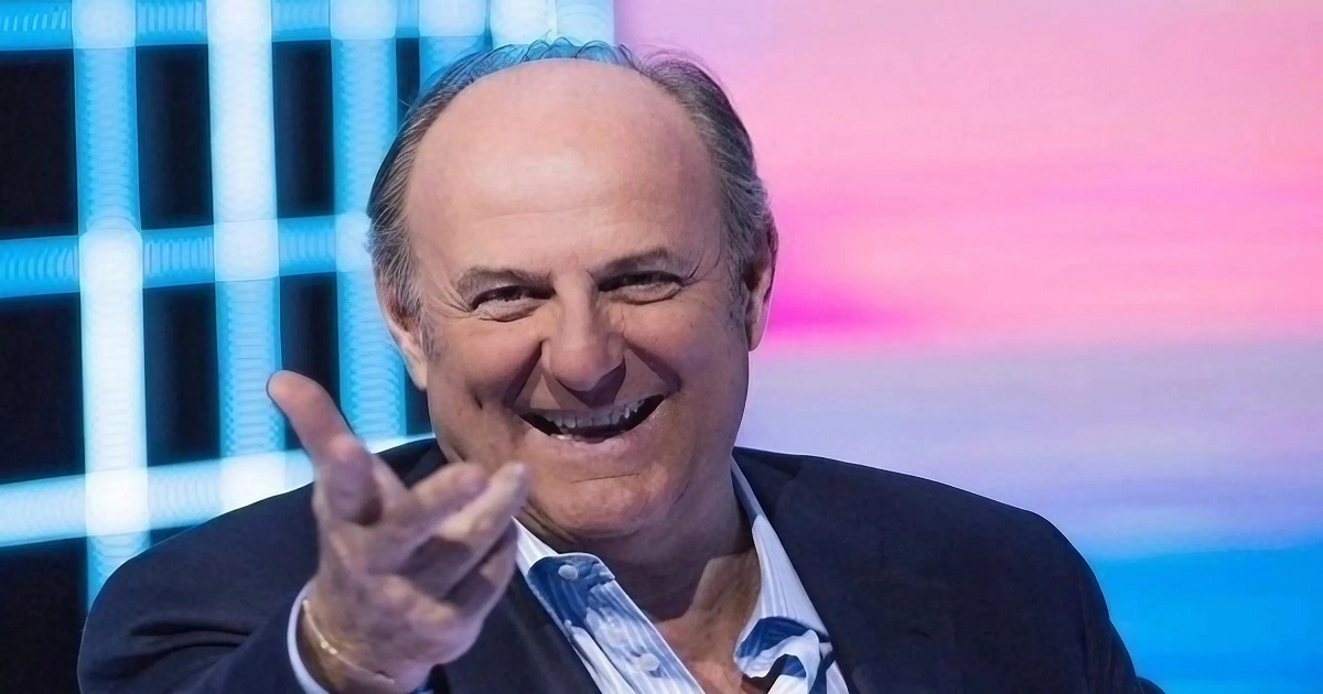 La parola al Maestro: quella volta in cui Gerry Scotti commentò la WWE (Video)