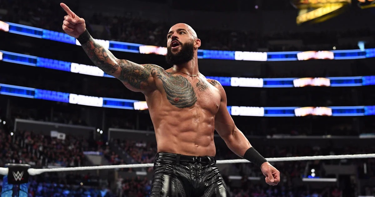 Ricochet non fa più parte della WWE, crescono le voci sull’arrivo in AEW