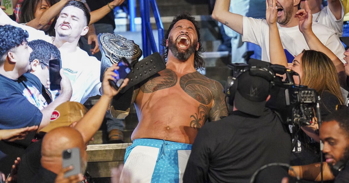 Dopo la vittoria del titolo, Jey Uso conquista il WWE Universe