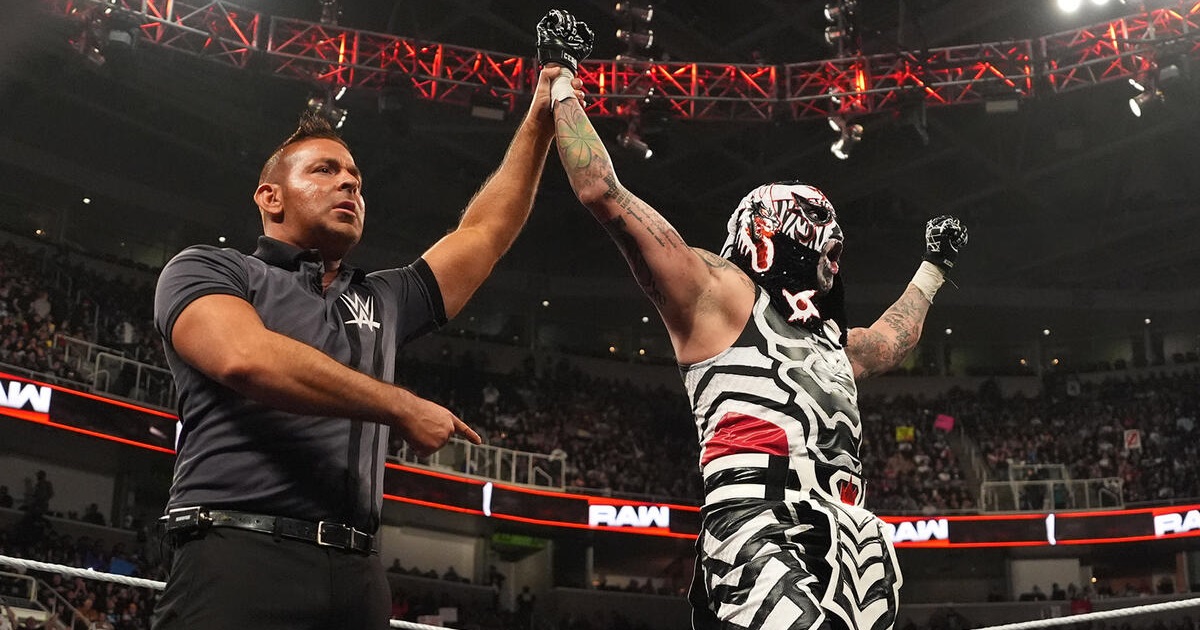 WWE: Debutto vincente per Penta, Triple H lo accoglie alla grande