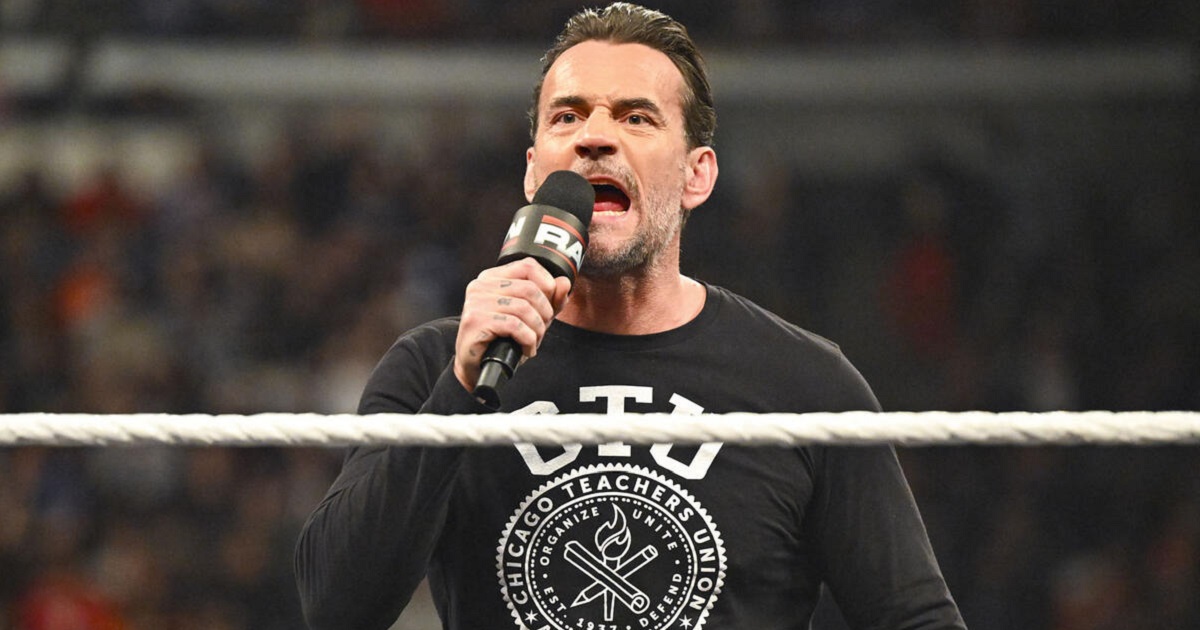 WWE: CM Punk fuori controllo dopo Elimination Chamber, bloccato dalla sicurezza