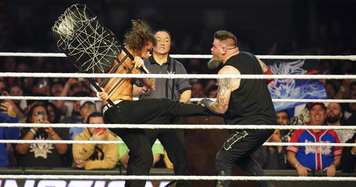 WWE: La sedia con il filo spinato vista in Kevin Owens vs. Sami Zayn era reale