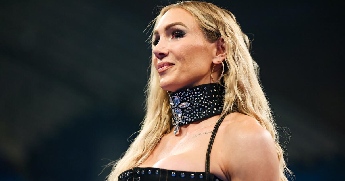 Charlotte Flair rompe il silenzio sul promo con Tiffany Stratton: “Mi scuso… con i fan di Chicago”